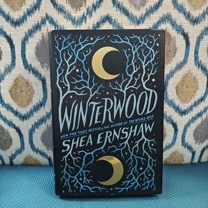 Winterwood Hardcover Ernshaw, Shea 1st Edition Signed Autograph 9781534439412